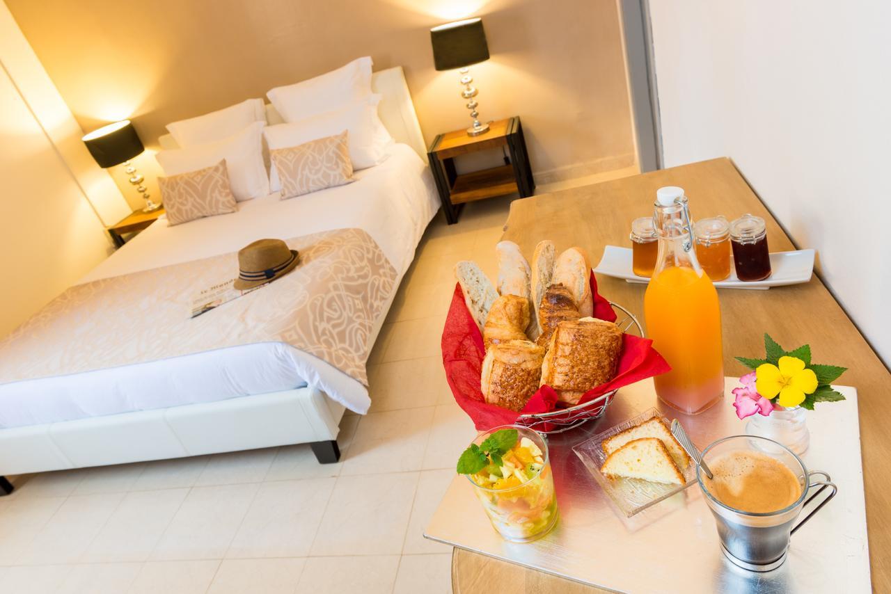Villa Renaissance Ngor Zewnętrze zdjęcie